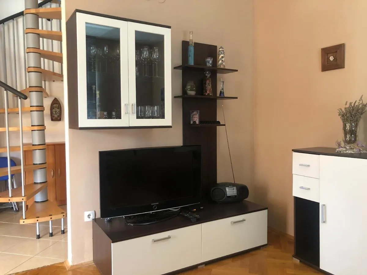 Apartment Alara Porat