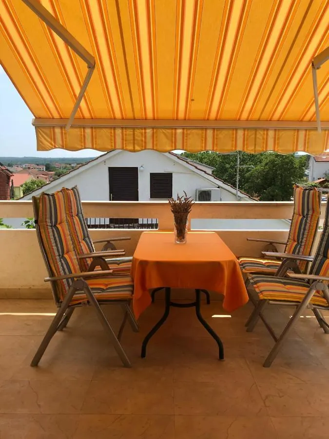Apartment Alara Porat