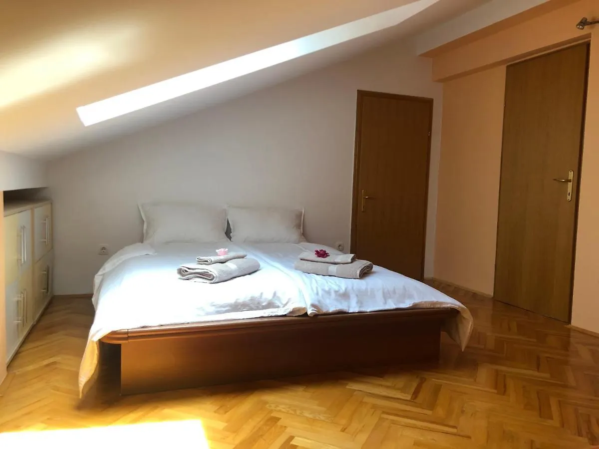 Apartment Alara Porat
